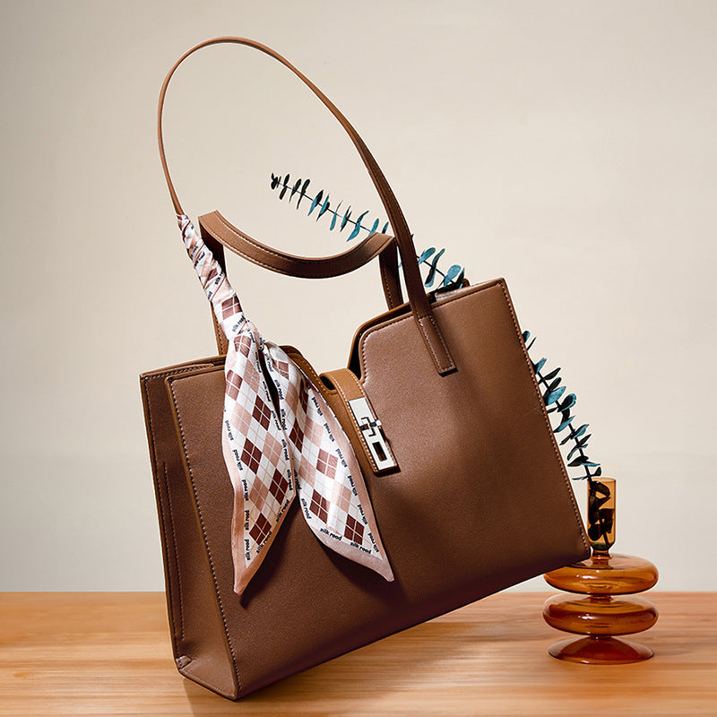 BAGENOVA™ HeritageWeave Leather Tote™